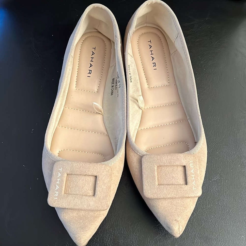 Tahari Beige Buckle-Accent Pointed-Toe Diane Ballet Flat Sz 7.5